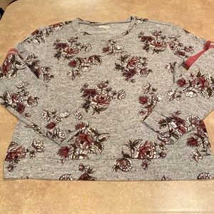 Women’s Urbanology brand shirt size XL